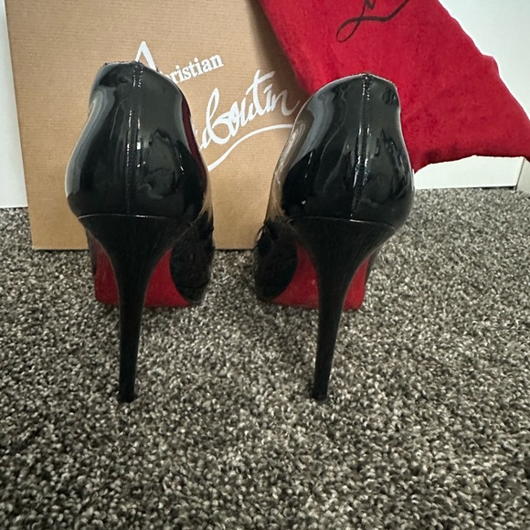 Louboutin Yolanda 120 Patent Peep Toe Pumps size 7 - Picture 3 of 8